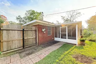 204 Hillcrest Dr, Alvin, TX 77511 - Photo 40