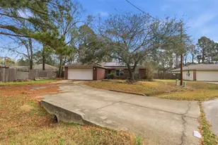 16371 Full Moon Ct, Conroe, TX 77302 - Photo 2