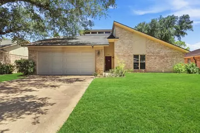 105 Perth Street, Victoria, TX 77904 - Photo 1