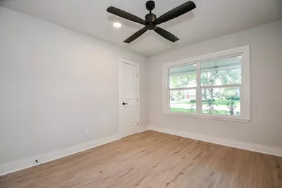 4302 McDermed Drive, Houston, TX 77035 - Photo 24