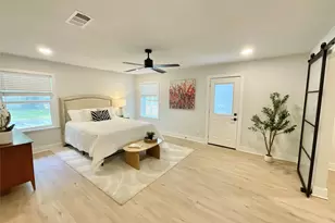 4302 McDermed Dr, Houston, TX 77035 - Photo 2