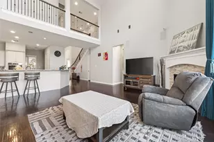 3843 Desert Springs Ln, Fulshear, TX 77441 - Photo 10