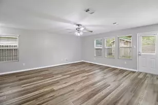 15607 Sheldon Ridge Way, Houston, TX 77044 - Photo 6