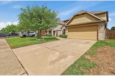 15607 Sheldon Ridge Way, Houston, TX 77044 - Photo 32