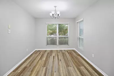 15607 Sheldon Ridge Way, Houston, TX 77044 - Photo 10