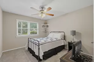 2022 Arcadia Dr, Sugar Land, TX 77498 - Photo 20