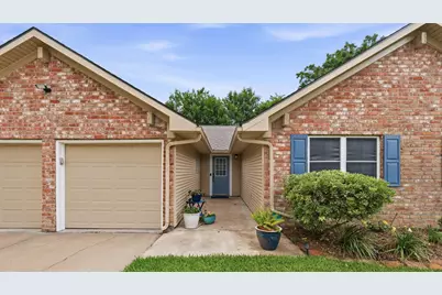 2022 Arcadia Drive, Sugar Land, TX 77498 - Photo 2