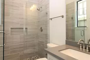 820 W 22nd St, Houston, TX 77008 - Photo 10