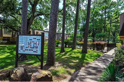 12633 Memorial Drive #71, Houston, TX 77024 - Photo 16