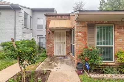 9226 Westwood Village Drive #13, Houston, TX 77036 - Photo 2