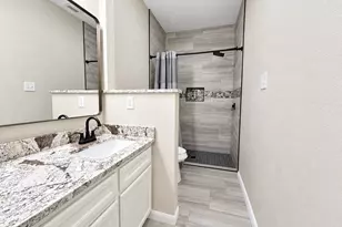 16148 Broadwater Dr, Crosby, TX 77532 - Photo 8