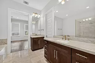 11012 Ave Malkenu Ave, Houston, TX 77043 - Photo 36