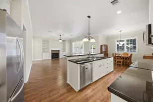 2424 Dillon Street, Brenham, TX 77833 - Photo 12