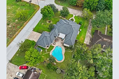 501 Providence Drive, Friendswood, TX 77546 - Photo 48