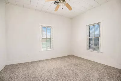 3309 Ursuline N, Galveston, TX 77550 - Photo 10