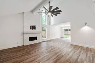 12 Edgewood Forest Ct, The Woodlands, TX 77381 - Photo 6