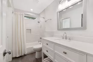 12 Edgewood Forest Ct, The Woodlands, TX 77381 - Photo 26