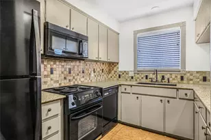 4410 T C Jester Blvd, Houston, TX 77018 - Photo 2