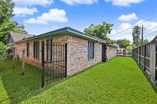 5403 Boots Rd, Houston, TX 77091 - Photo 24
