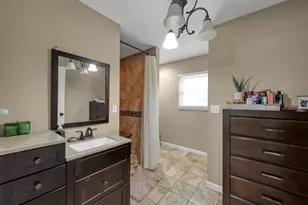 811 County Rd 2267, Cleveland, TX 77327 - Photo 26