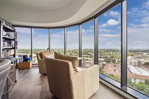 1701 Hermann Dr, Houston, TX 77004 - Photo 2