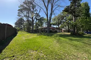1822 Georgia Ave, Deer Park, TX 77536 - Photo 2