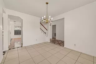 16315 April Ridge Dr, Houston, TX 77083 - Photo 6