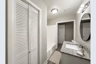 121 Lake Road, La Marque, TX 77568 - Photo 14