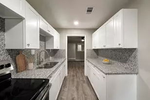 121 Lake Rd, La Marque, TX 77568 - Photo 12