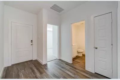 8922 Colicroot Drive, Rosharon, TX 77583 - Photo 2