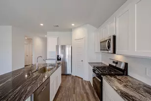 8922 Colicroot Dr, Rosharon, TX 77583 - Photo 14