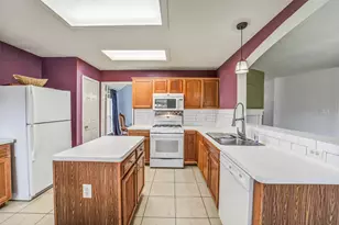 11610 Oak Lake Park Dr, Sugar Land, TX 77498 - Photo 12