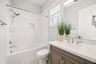 41 Crain Sq Blvd, Houston, TX 77025 - Photo 28