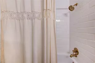 939 Wax Myrtle Ln, Houston, TX 77079 - Photo 16