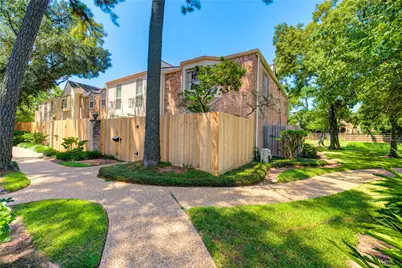 939 Wax Myrtle Lane, Houston, TX 77079 - Photo 1