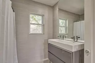 4923 Leeland St, Houston, TX 77023 - Photo 6