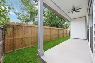 8215 Gladstone St, Houston, TX 77051 - Photo 28