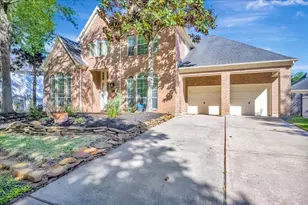 15511 Turtle Oak Ct, Houston, TX 77059 - Photo 2