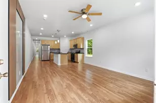 819 Junction Ave, Cleveland, TX 77327 - Photo 2