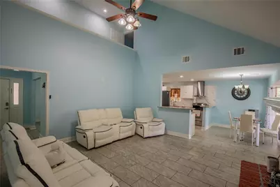 5611 Long Creek Lane, Houston, TX 77088 - Photo 10