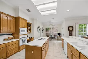 13814 Aspen Cove Dr, Houston, TX 77077 - Photo 12