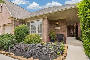 13814 Aspen Cove Dr, Houston, TX 77077 - Photo 1