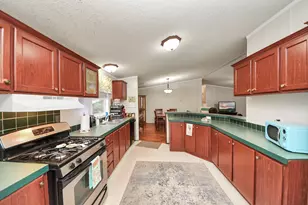 204 Edith St, Highlands, TX 77562 - Photo 20