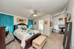 204 Edith St, Highlands, TX 77562 - Photo 8