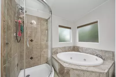 204 Edith Street, Highlands, TX 77562 - Photo 12