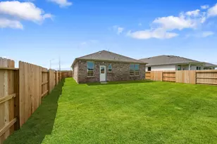 9011 Bay Ldg Ln, Baytown, TX 77521 - Photo 20