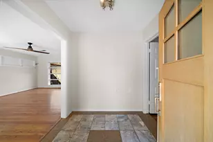 215 Fairbanks St, Houston, TX 77009 - Photo 2