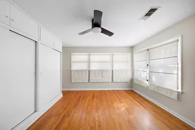 215 Fairbanks Street, Houston, TX 77009 - Photo 20