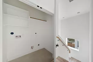 7729 Hammerly Blvd, Houston, TX 77055 - Photo 18