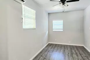 4419 W Bayshore Dr, Bacliff, TX 77518 - Photo 12